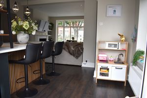 Kitchen- click for photo gallery